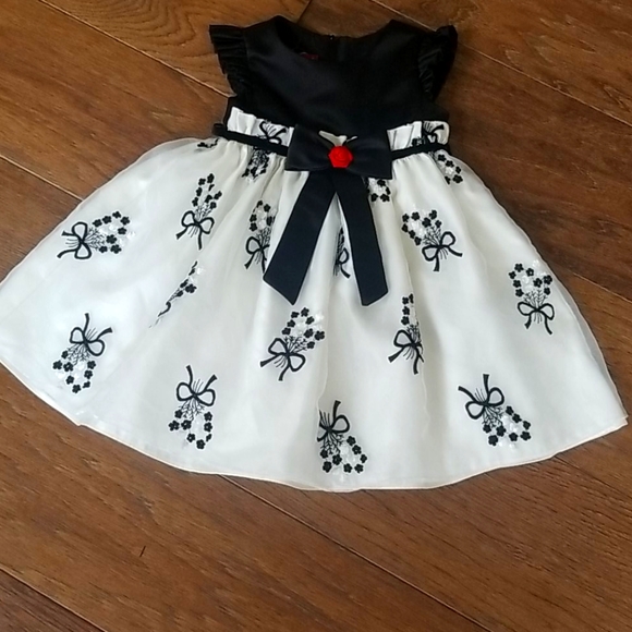Fancy toddler dress (3T) - Picture 1 of 7